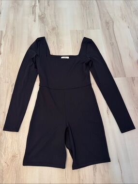 Aritzia Babaton square neck shortie bodysuit